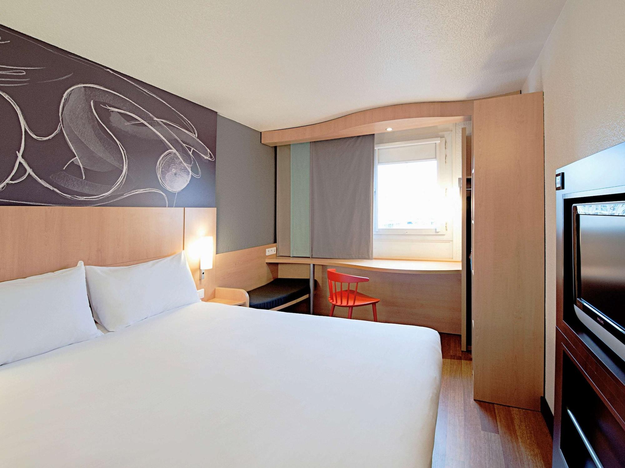 Ibis Skopje City Center Exterior foto