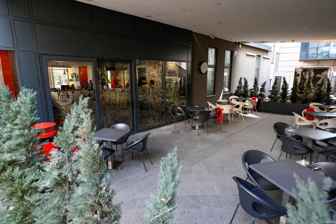 Ibis Skopje City Center Exterior foto